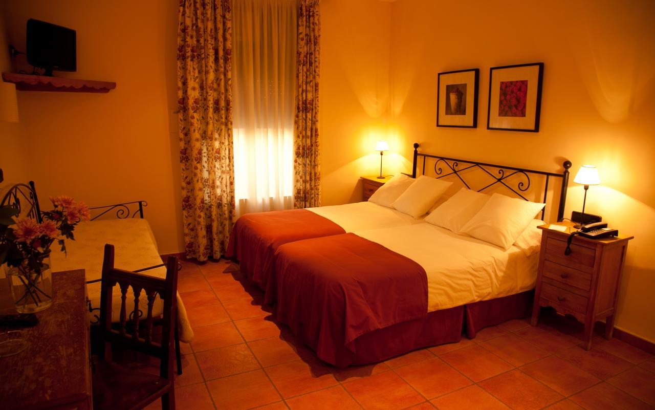 Hotel Alfonso IX (Adults Only) Caces Екстериор снимка